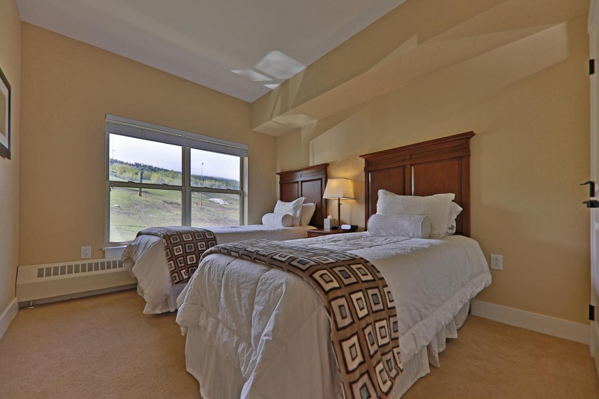 Basecamp Granby Quarto foto